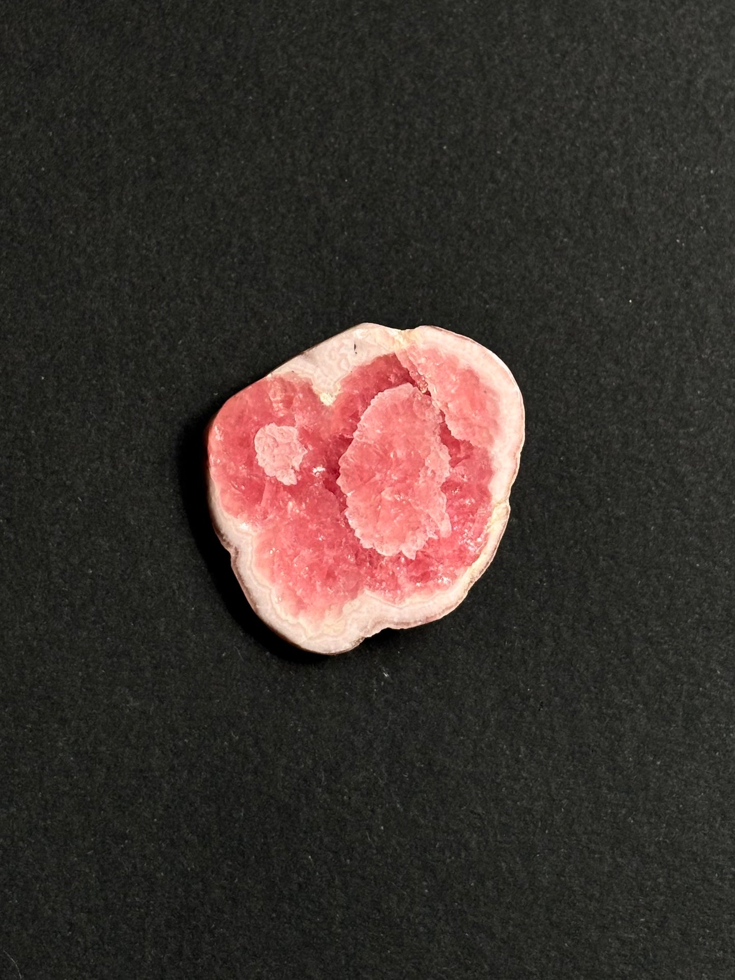 RODOCROSITA BRUTO Y PULIDA