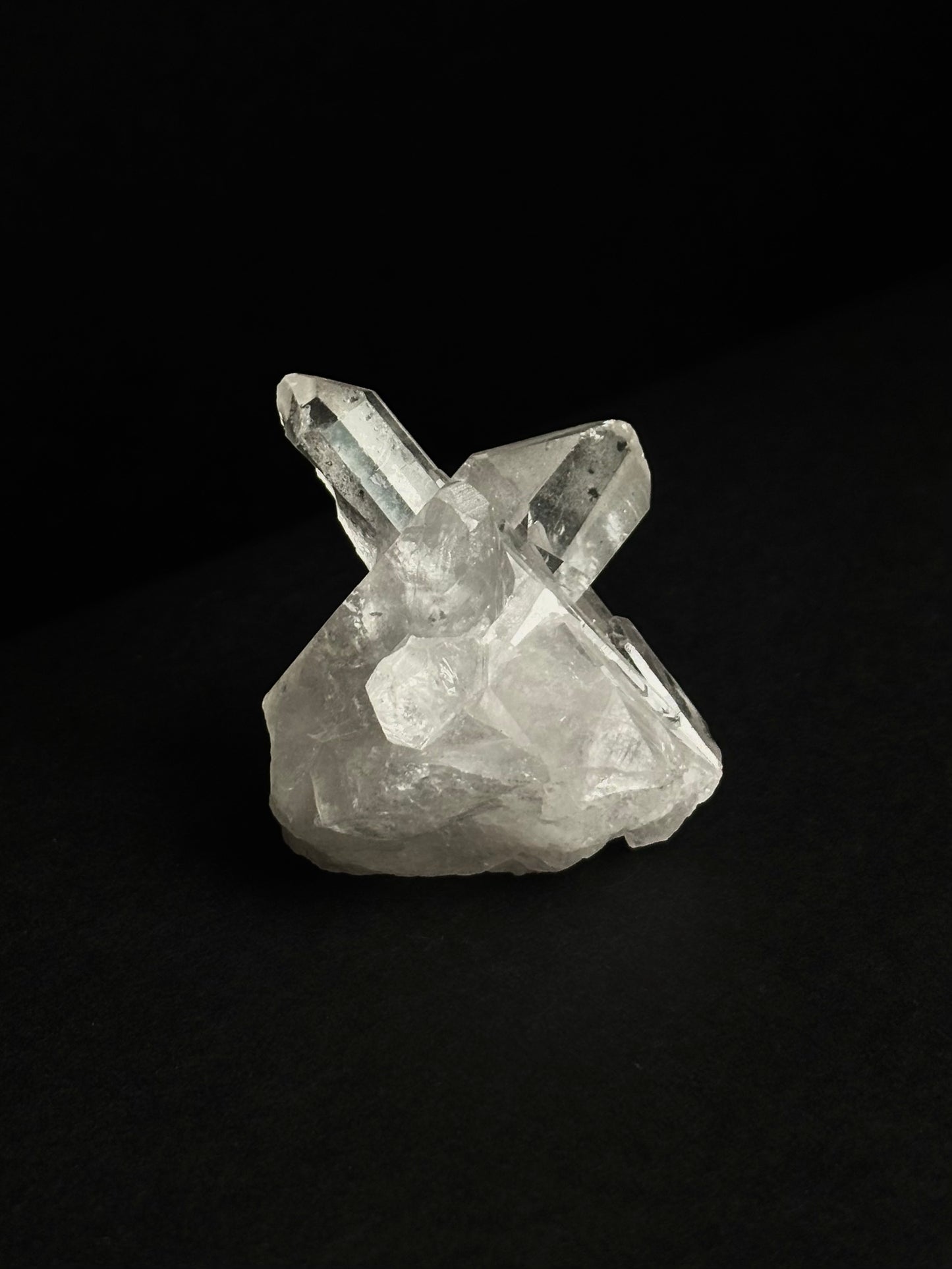 CUARZO CRISTAL MACLA