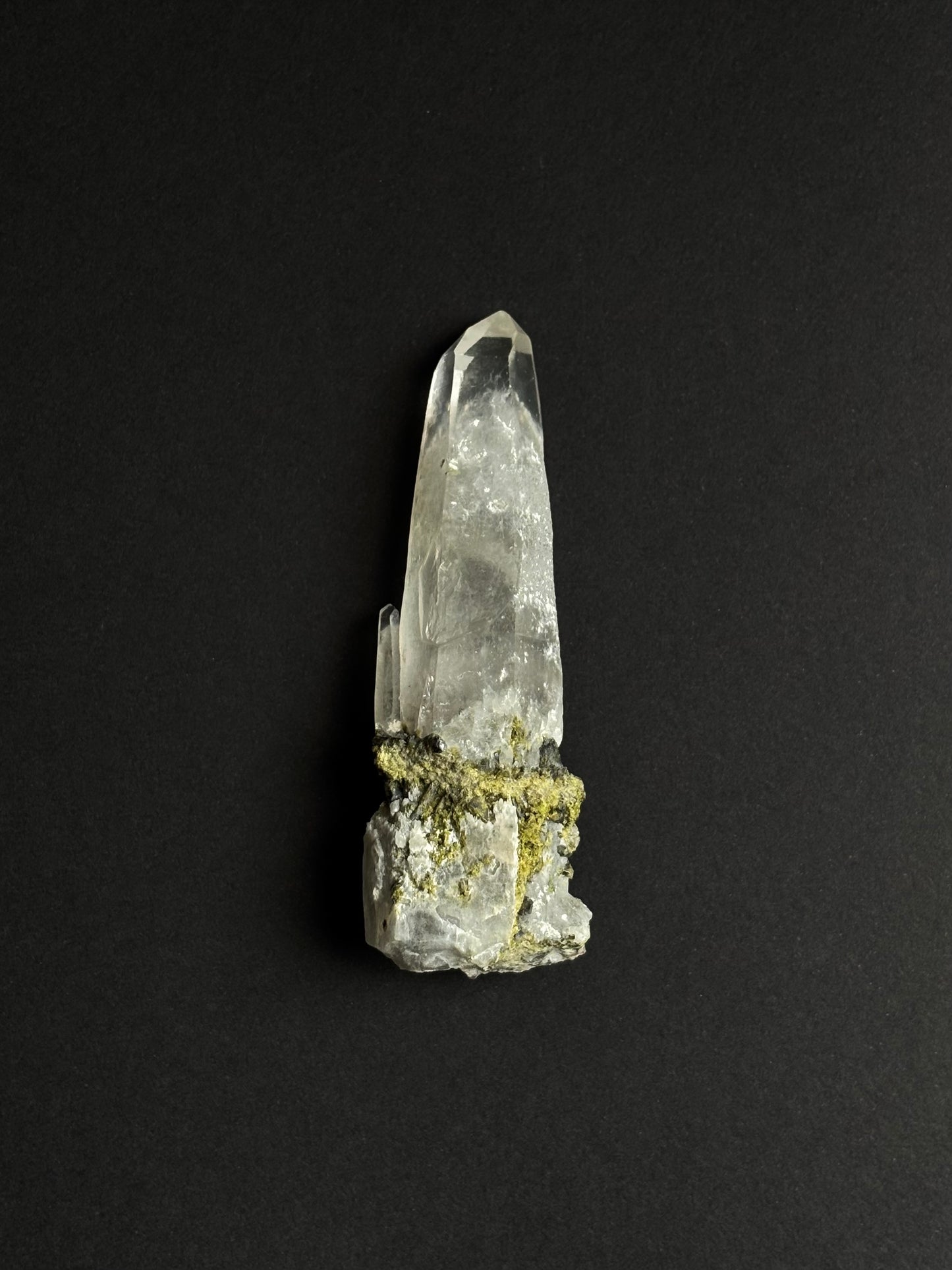 CUARZO CRISTAL Y EPIDOTA PUNTA