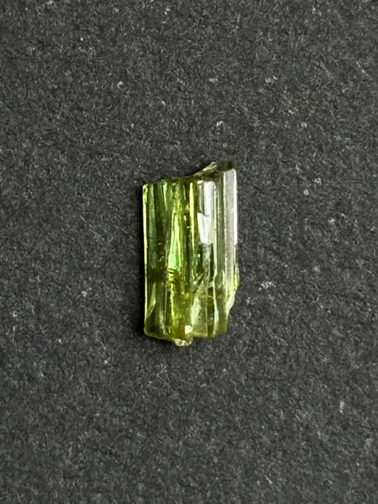 TURMALINA VERDE BRUTO