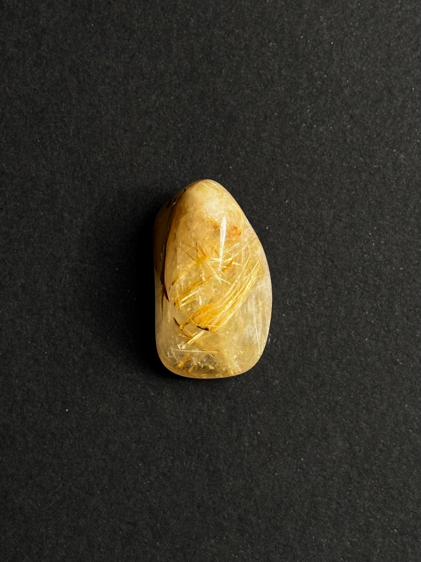 CUARZO RUTILADO PULIDO