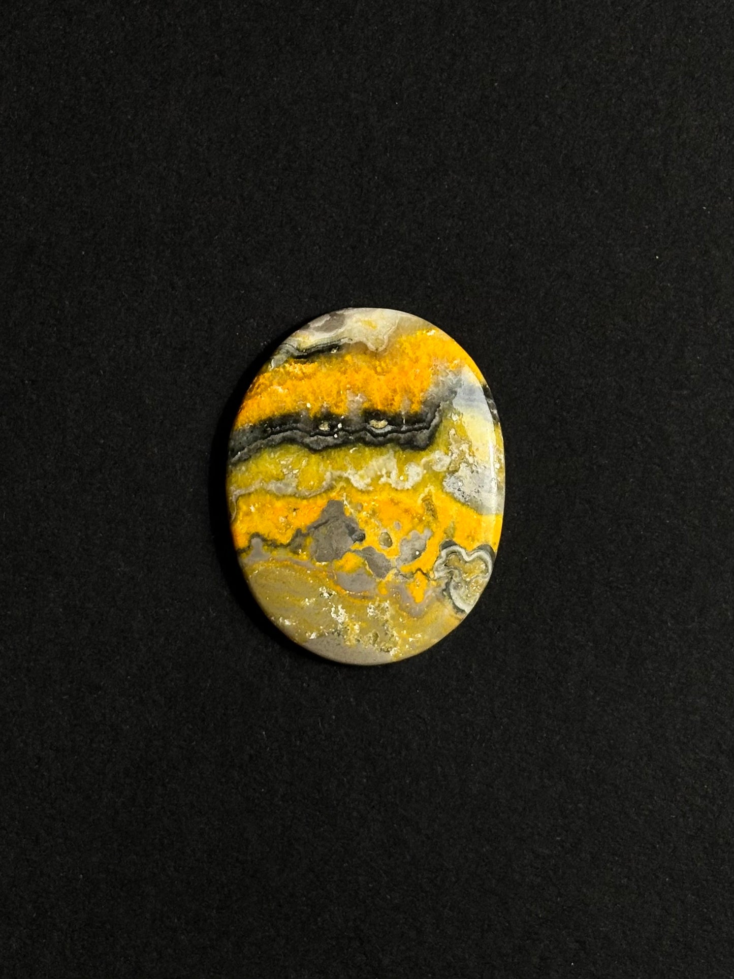 BUMBLEBEE CABUJÓN OVAL