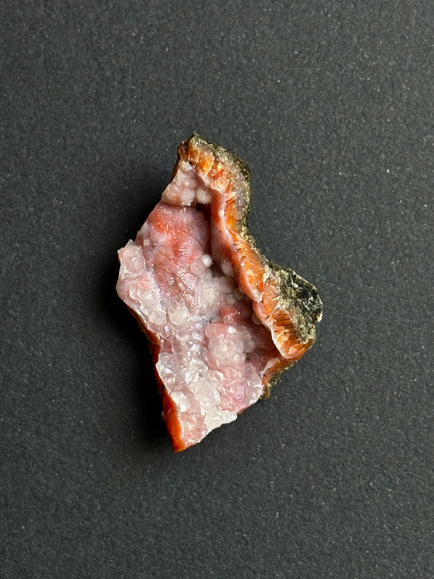 CALCEDONIA CRISTALES MATRIZ