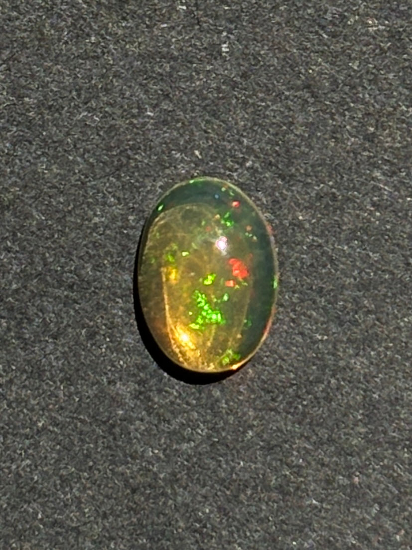 ÓPALO ETÍOPE CABUJÓN OVAL