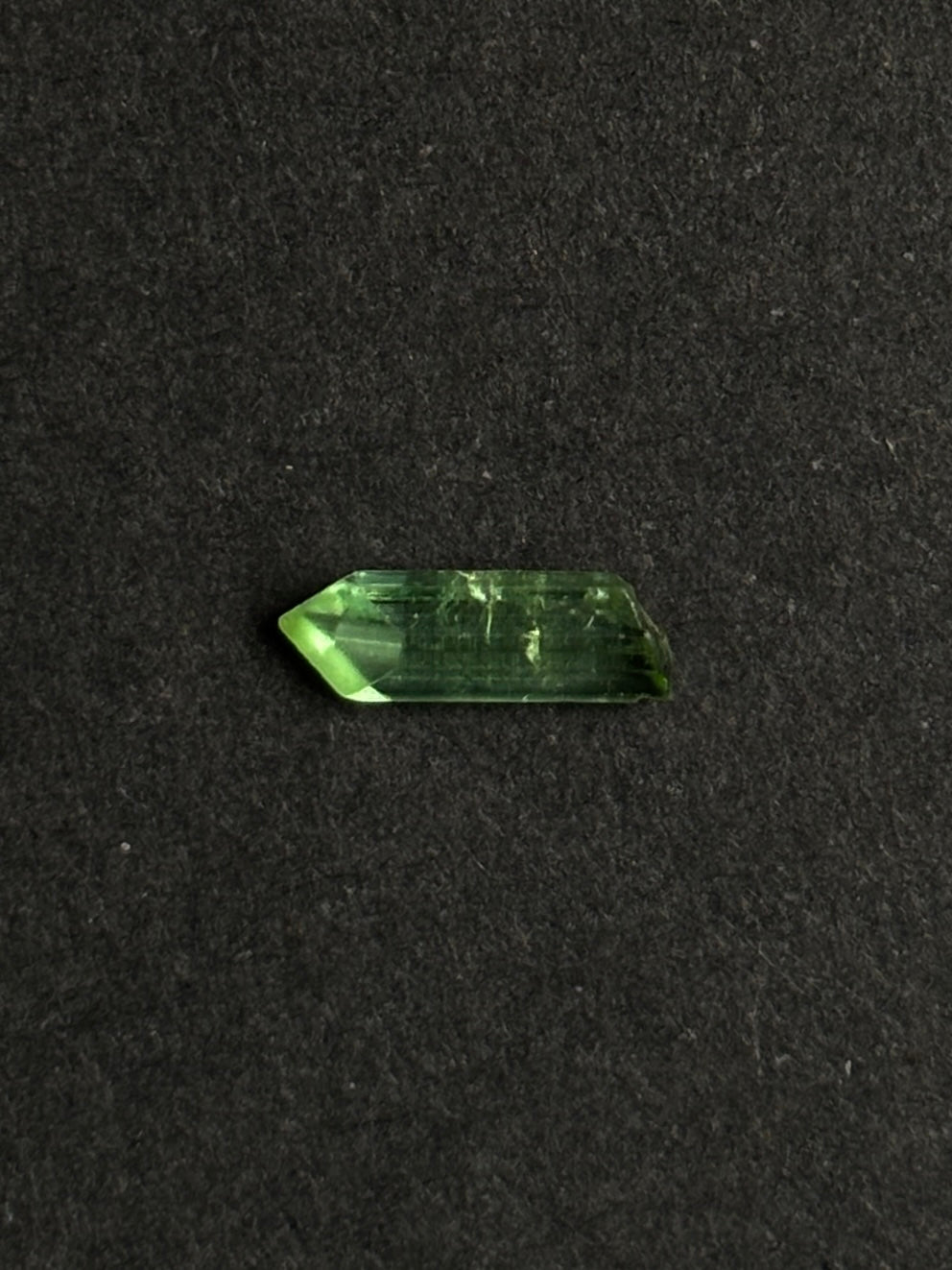 TURMALINA VERDE CRISTAL