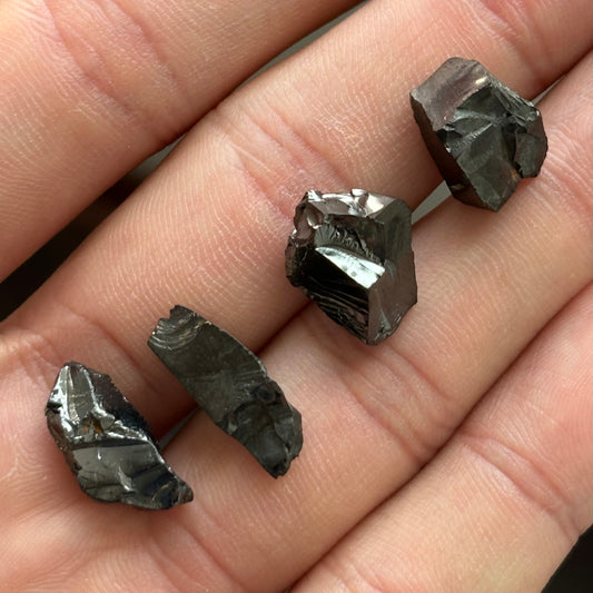 raw shungite