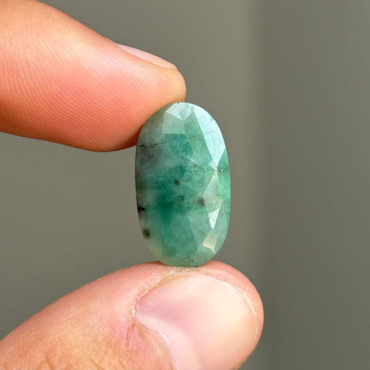 emerald faceted cabochon