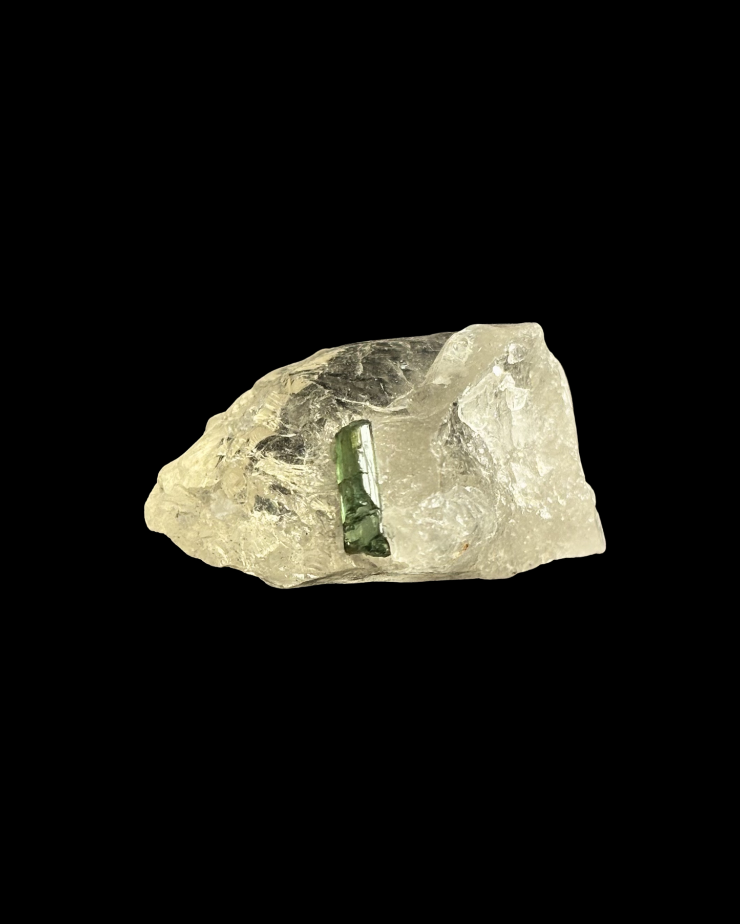 TURMALINA VERDE MATRIZ CUARZO CRISTAL (M)