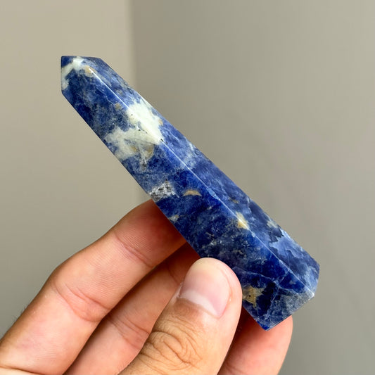 sodalite obelisk