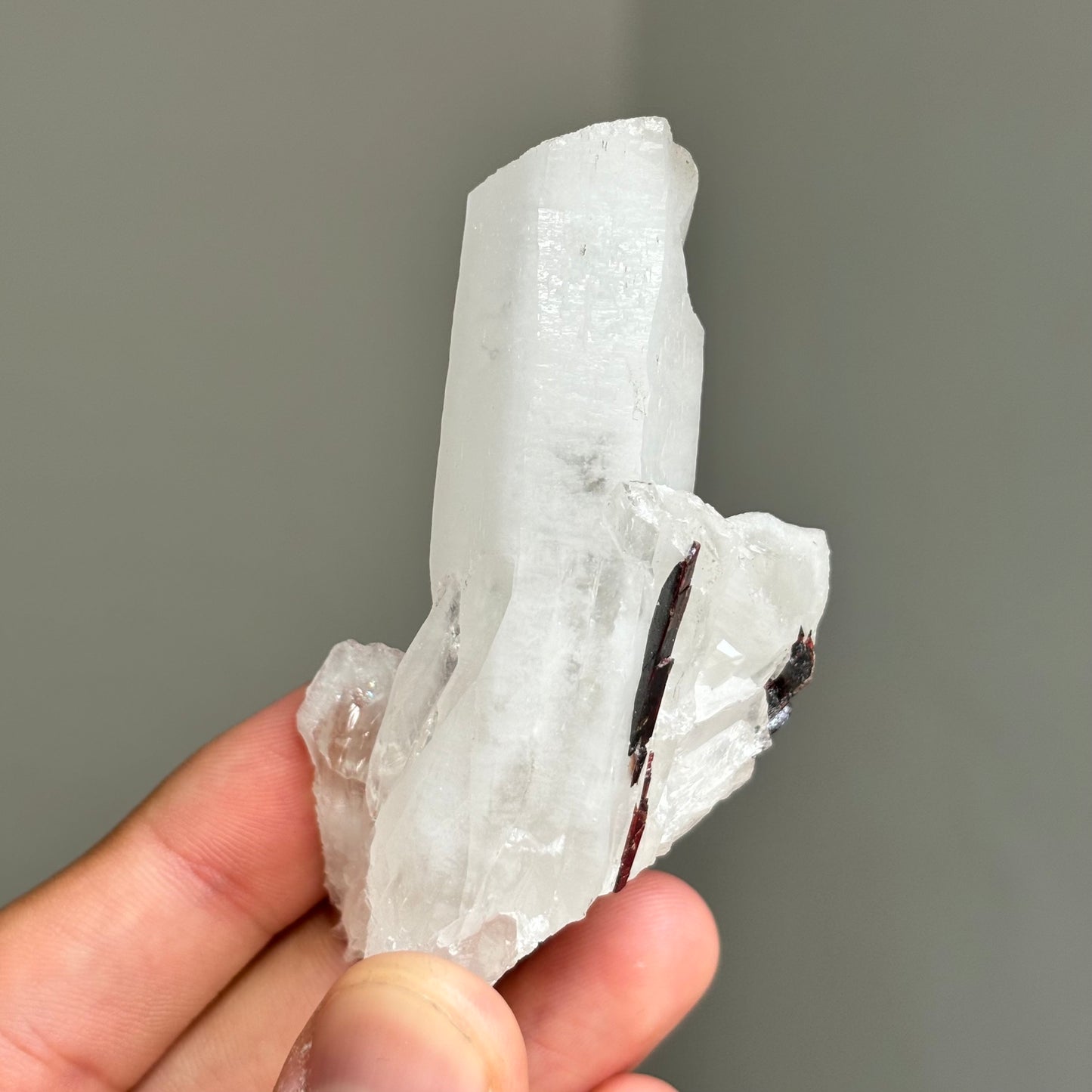 crystal quartz with hübnerite