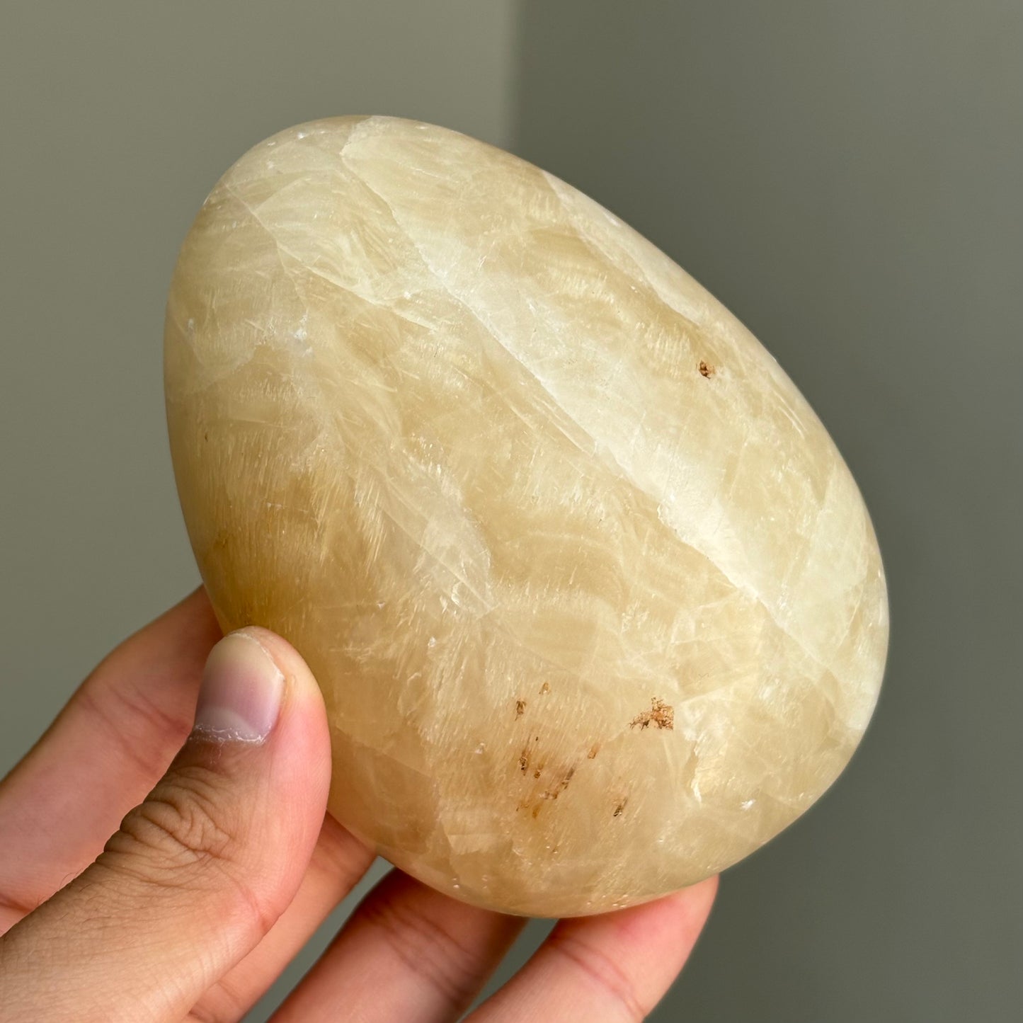 polished yellow calcite