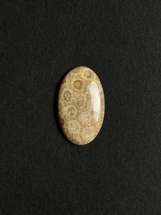 CORAL CABUJÓN OVAL