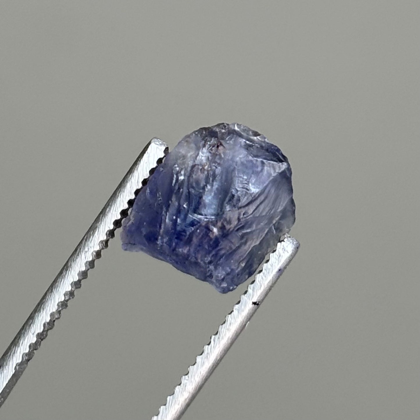 raw iolite